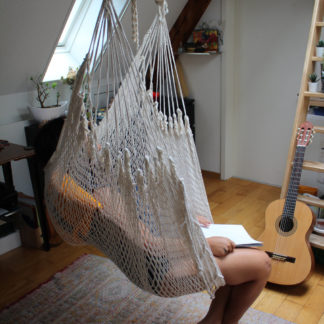 White hanging-chair - sideview