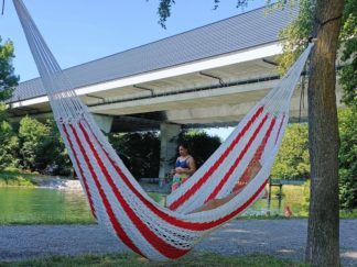 Limmat Tour - Break in hammock before the train