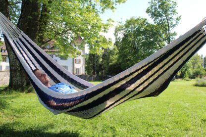 AU 2022- Large hammock Castle behind - good light