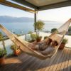 Hamac beige XL sur terrasse genève