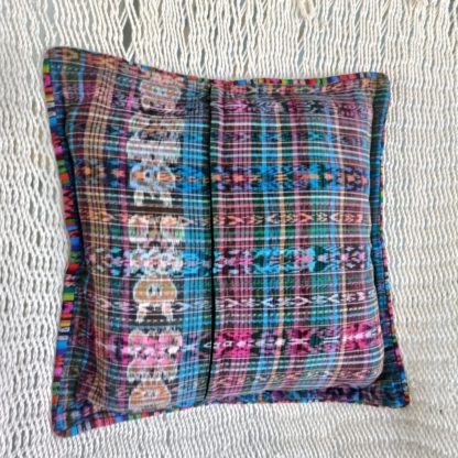 Kissenbezug in mayan huipil - Blau Gelb - back with patterns